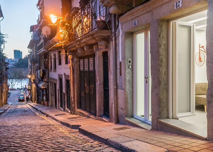 Ribeiredge Guest House OOporto